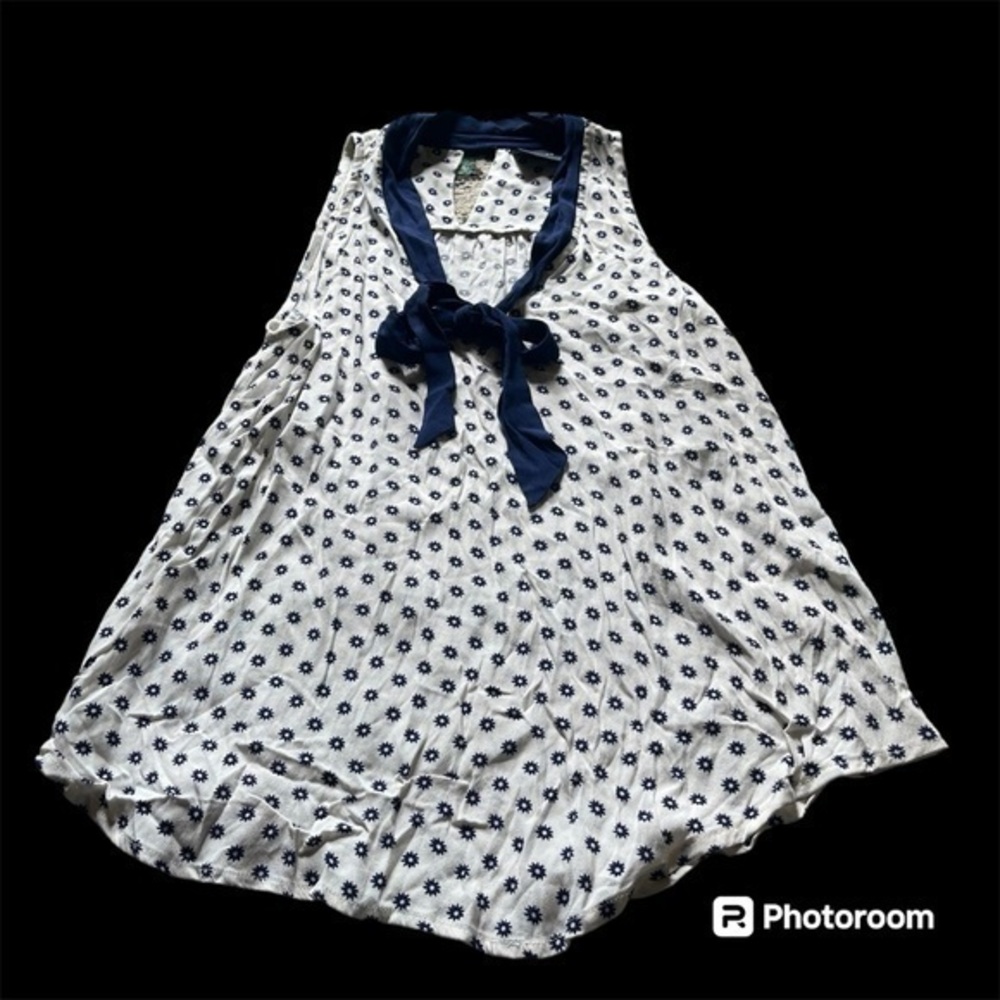 New Maeve Anthropologie flower tank blouse
